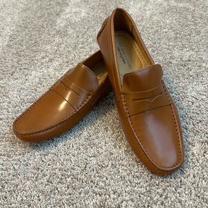 NWOT Bloomingdale’s Loafers